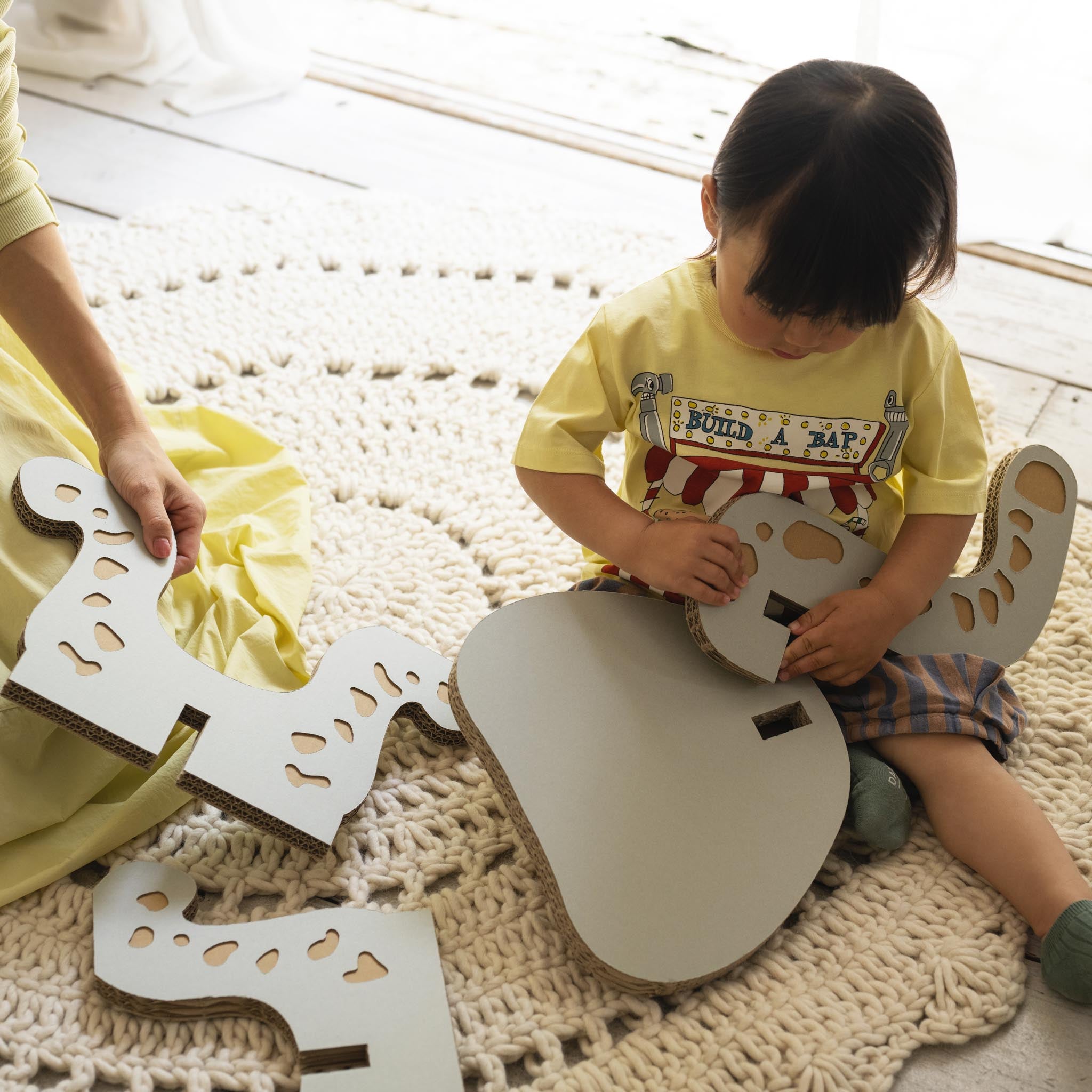 ユキヒョウスツール | DAMBO